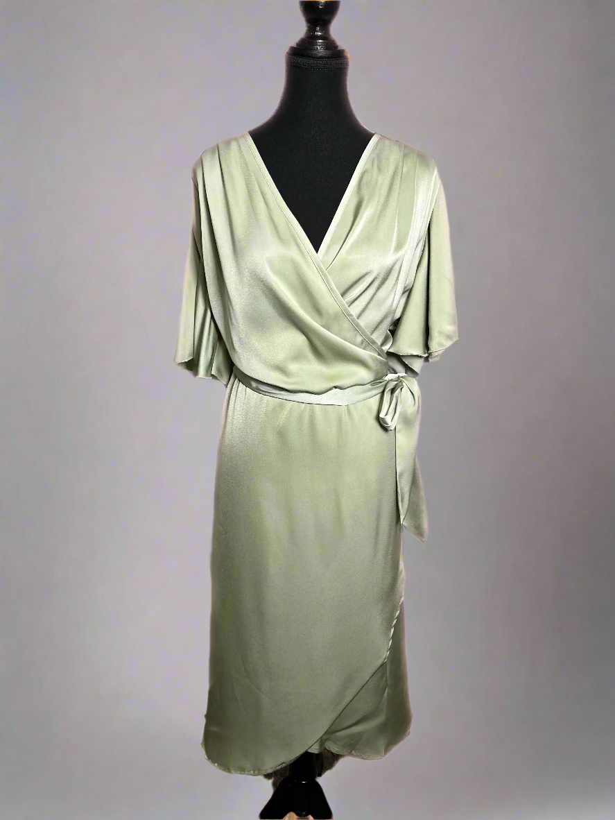 Butterfly Sleeve Knot Side Wrap Hem Dress - 2XL - Light Green